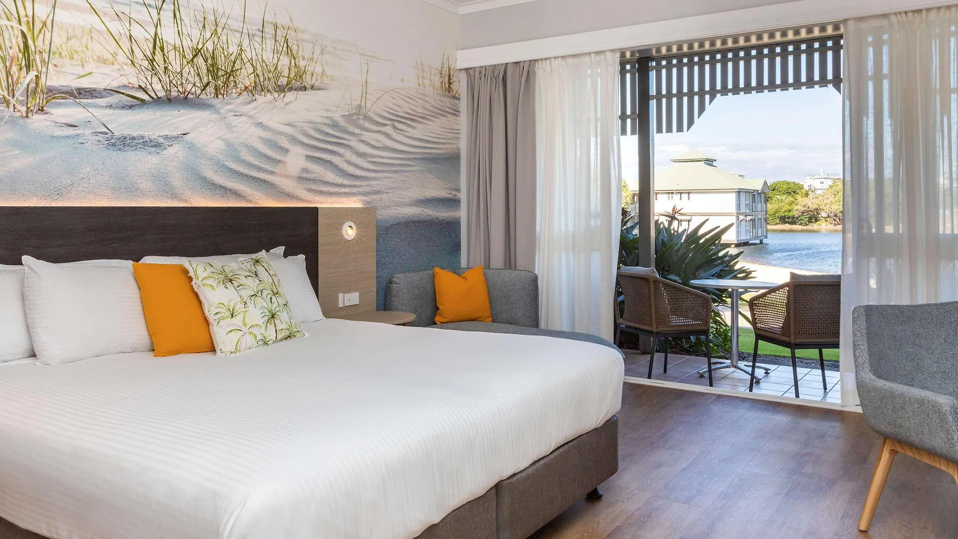 Novotel Sunshine Coast Resort Twin Waters 4*,  Australia