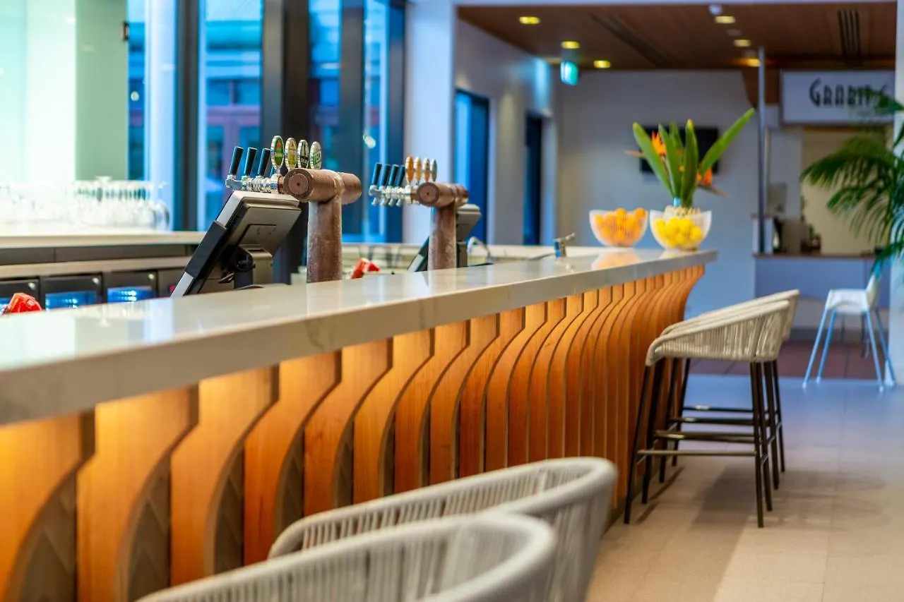 Novotel Sunshine Coast Resort Twin Waters 4*,  Australia