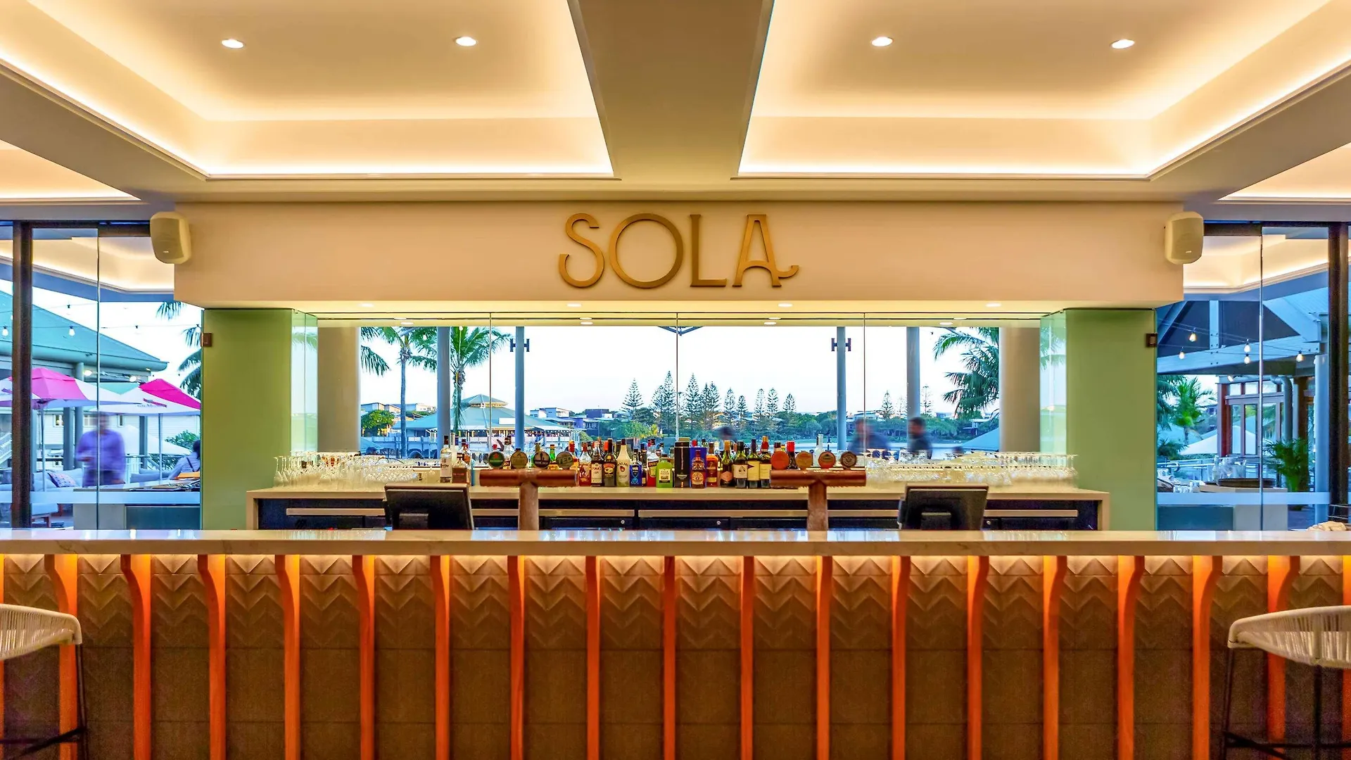 Novotel Sunshine Coast Resort Твин Уотерс